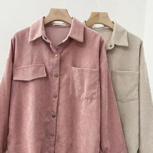 chemise avec poche en velours côtelé