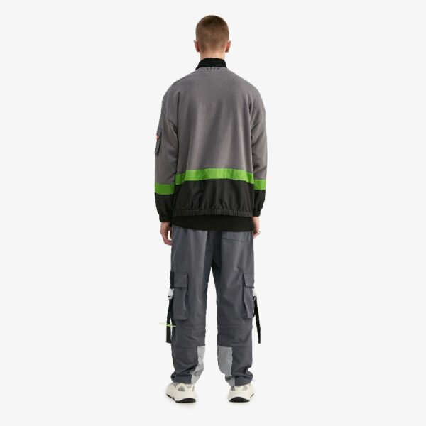 vêtement cargo effet fluo