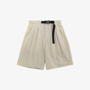 short avec ceinture réglable